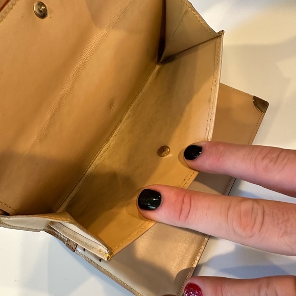 Louis Vuitton Takashi Murakami Rainbow Monogram Sarah Wallet - Picture 8 of 15